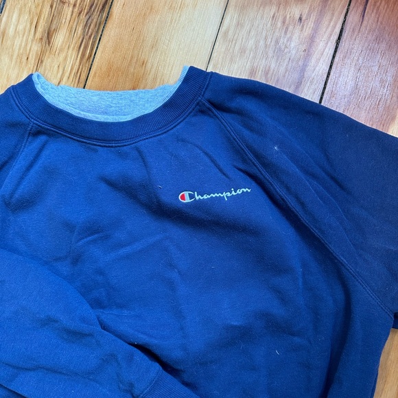 Champion Cropped Sweatshirt - Picture 4 of 5